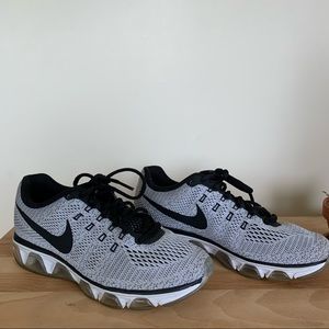 Nike Tailwind 8 Sneakers